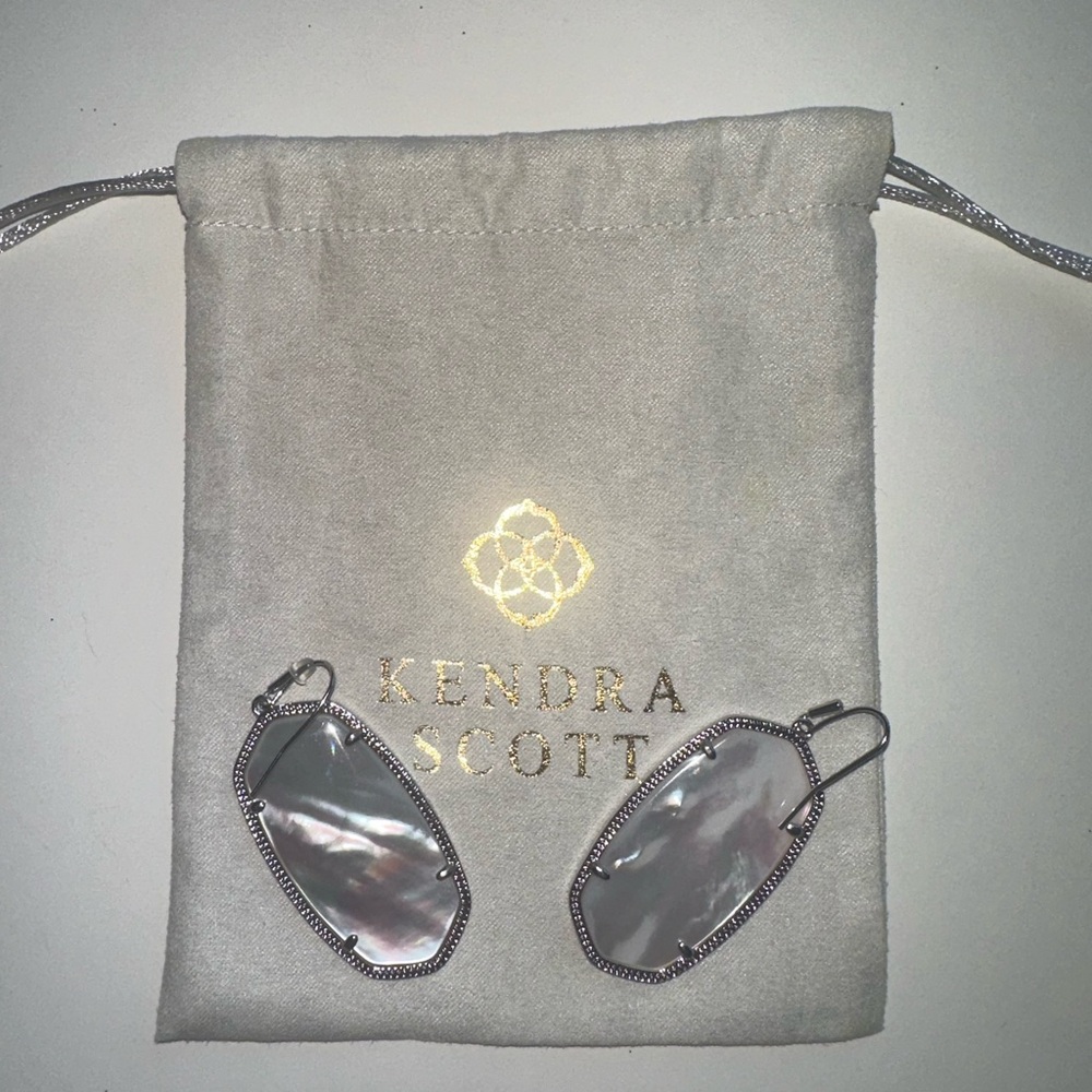 Kendra Scott Silver Mother of the Pearl Earrings - Picture 4 of 4
